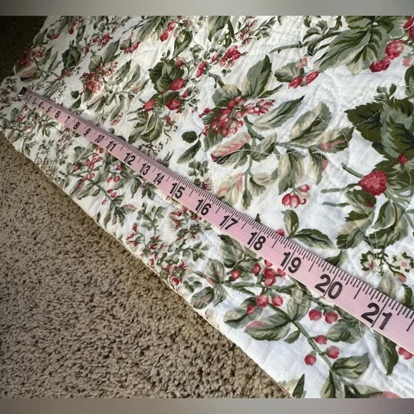 Vintage Laura Ashley raspberry/green plaid print quilted pillow shams - Picture 9 of 10